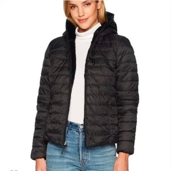 Andrew Marc Jackets & Blazers - Andrew Marc Black Quilted Reversible Hooded Puffer Jacket